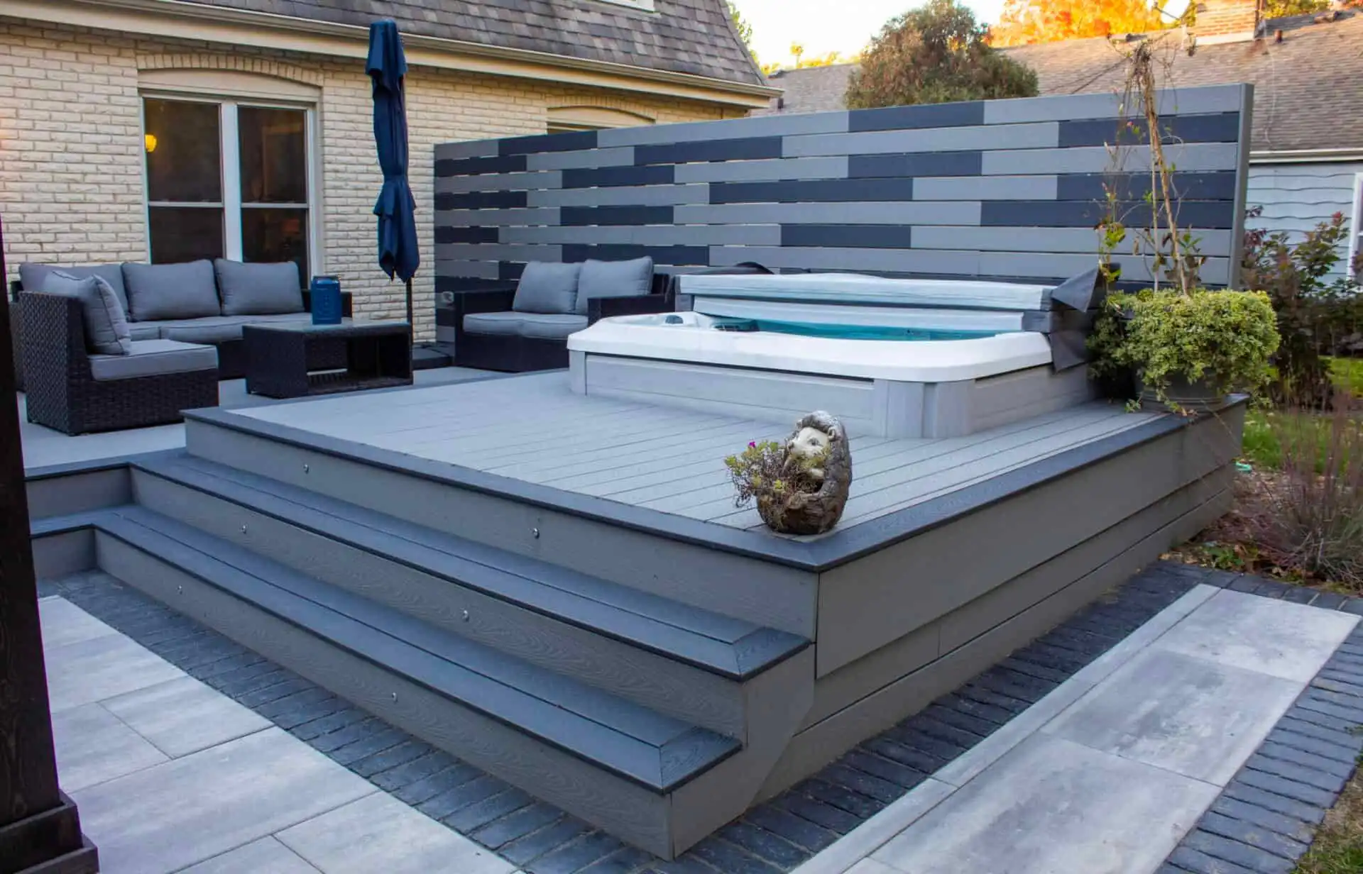 multi level deck with hot tub